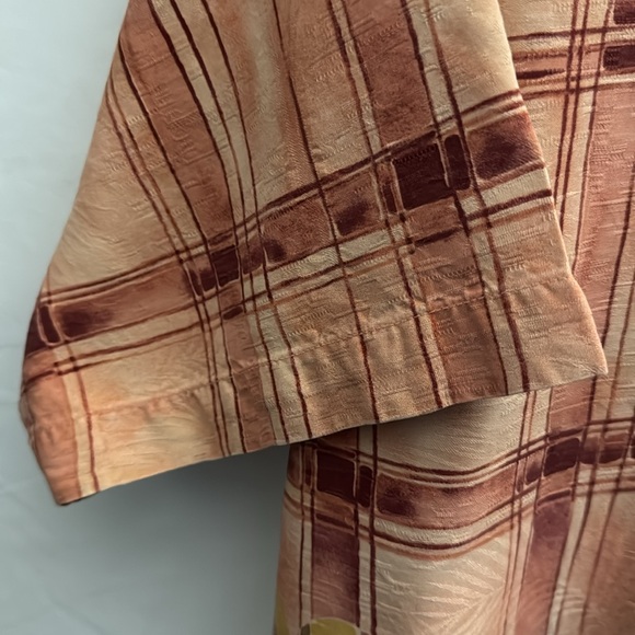 Tommy Bahama - Picture 6 of 10